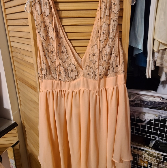 Asos Dress light blush peach pink dress - Picture 3 of 3